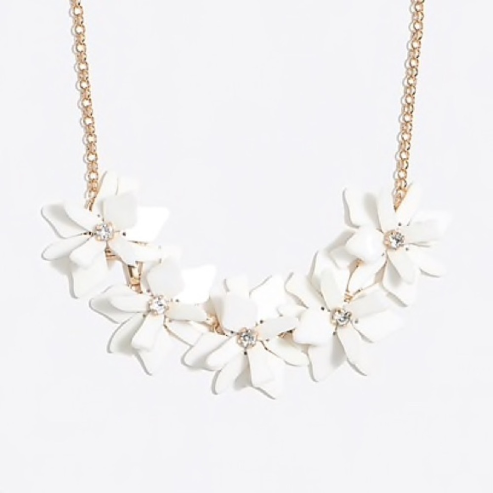 💕HP🌸J. Crew flower petal Crewcuts necklace